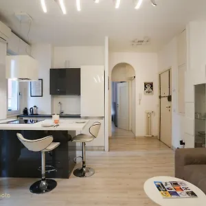 Lumiere , Milano Italia